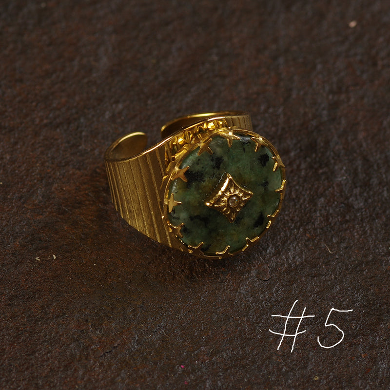 Bague baroque épaisse en or