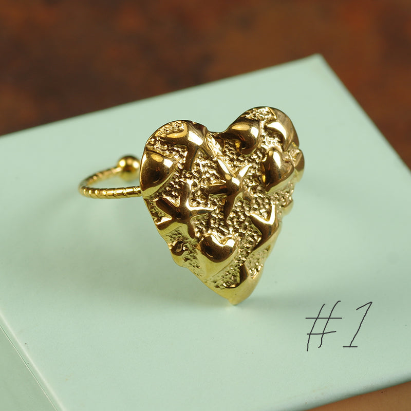 Gold Minimalism Ring - Heart/SeaStar