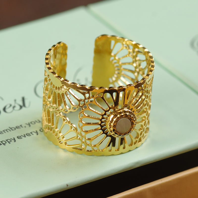 Chunky Mother of Pearl Ring
