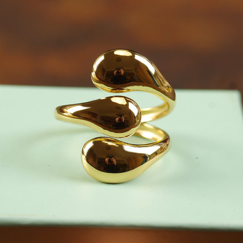 Gold Unique Irregular Ring