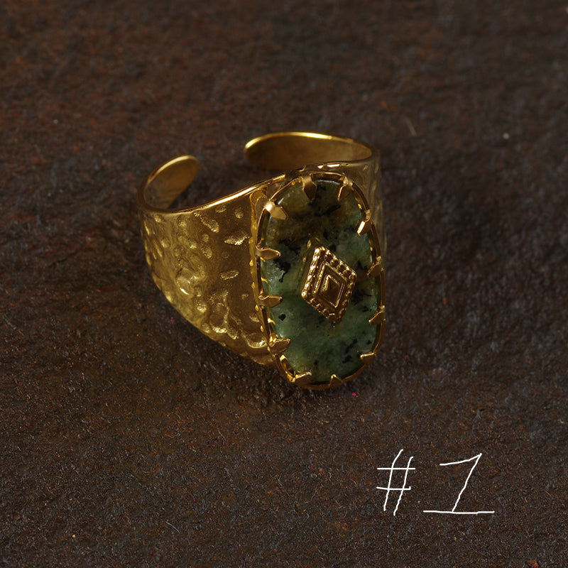 Bague baroque épaisse en or