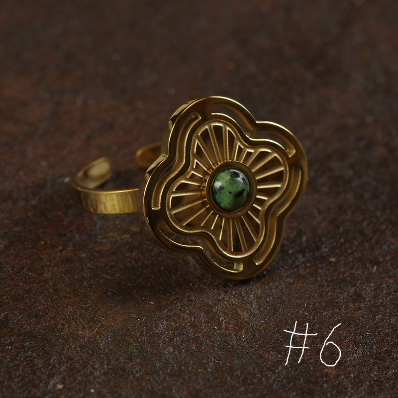 Bague baroque épaisse en or