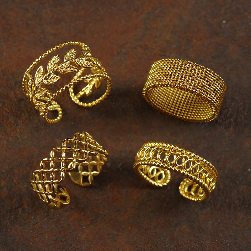 Gold Hollow Band Ring